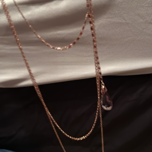 Layered Rose Gold Necklace 💗 - Picture 7 of 7